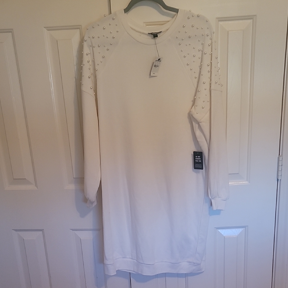 Express White Crew Neck Tee